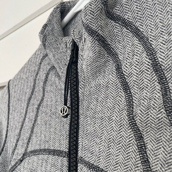 lululemon athletica Define Jacket in herringbone - Picture 3 of 8